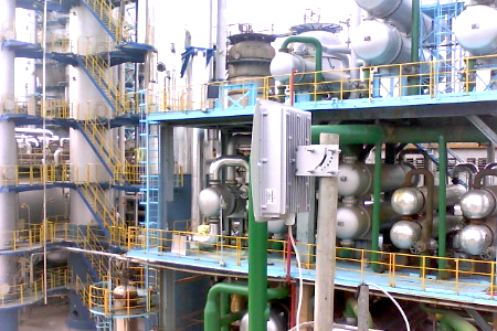 石化行業(yè)工業(yè)級(jí)無(wú)線傳輸無(wú)線監(jiān)控設(shè)備